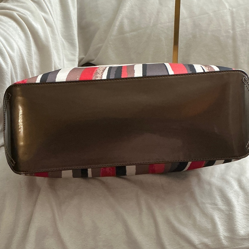Coach Poppy Watercolor Polka Dot Print Accented By a Striped Border 😍 - Picture 3 of 9